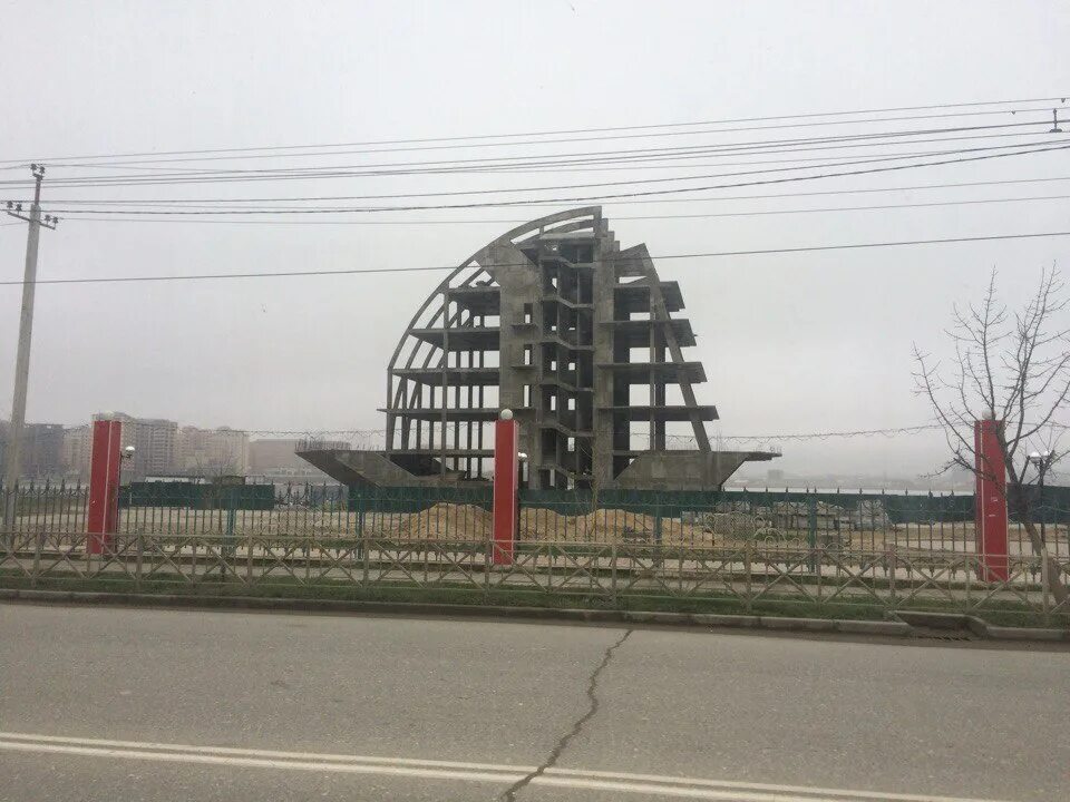 Махачкала дом корабль фото Строящийся корабль - Махачкала