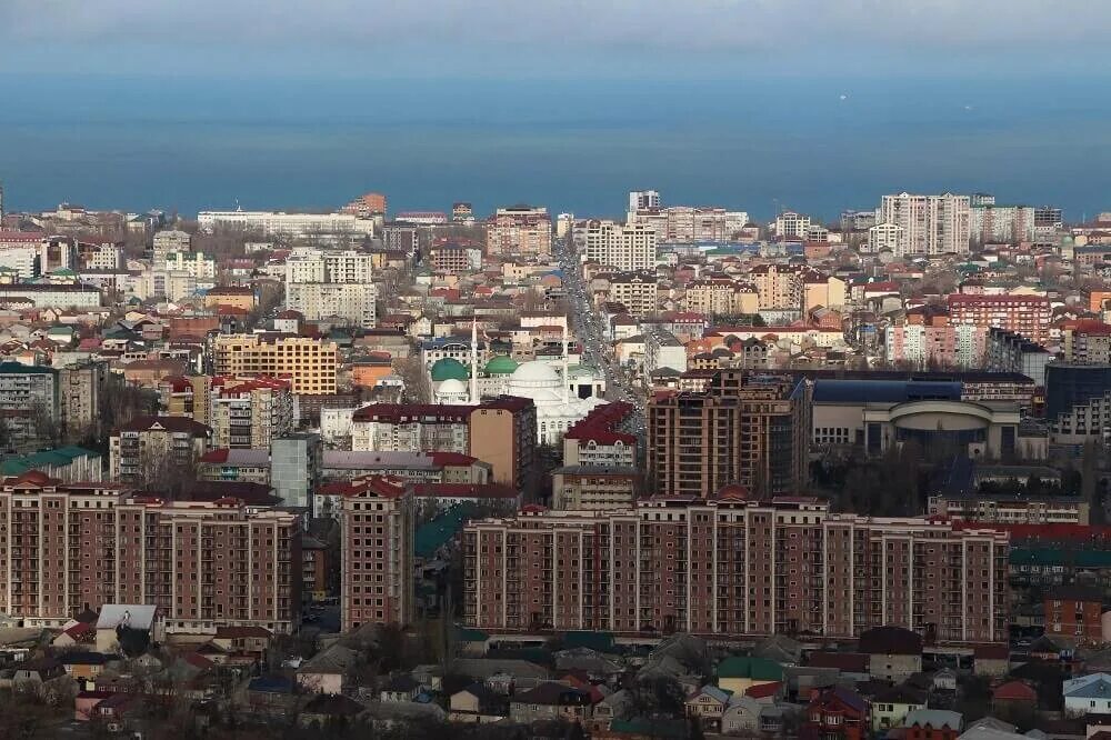 Махачкала фото города 2024 Куда бюджетно поехать на Новый год в России и за границей и не разориться? Наш У