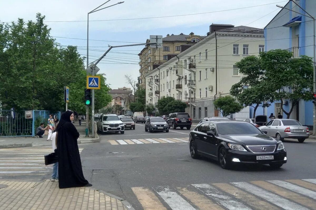 Махачкала фото людей В целом Махачкала город... - Махачкала, Россия - Фото 8 - ФотоТерра