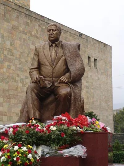 Махачкала фото памятники Тур в Махачкалу: куда пойти и что делать в Махачкале?