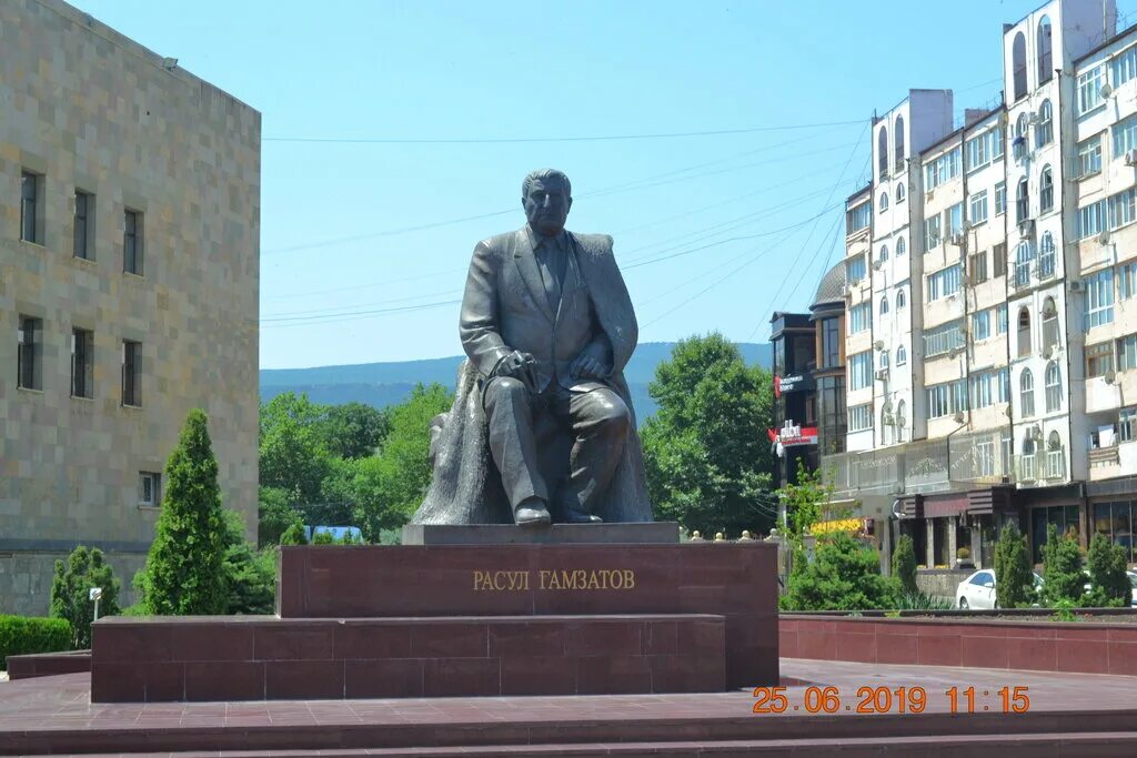 Махачкала фото памятники Памятник Расула Гамзатова, genre sculpture, Russia, Makhachkala, Rasula Gamzatov