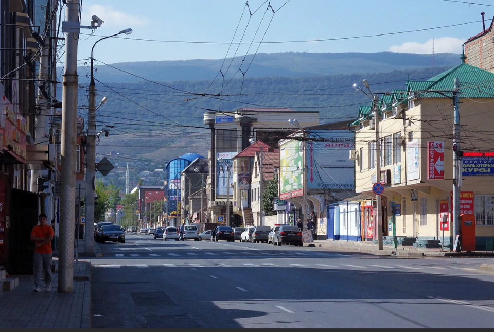 Махачкала фото центра города По законам гор: как выживает малый и средний бизнес на Северном Кавказе?