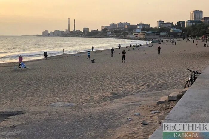 Махачкала море фото пляжей Махачкалинцам запретили купаться на пляжах Вестник Кавказа