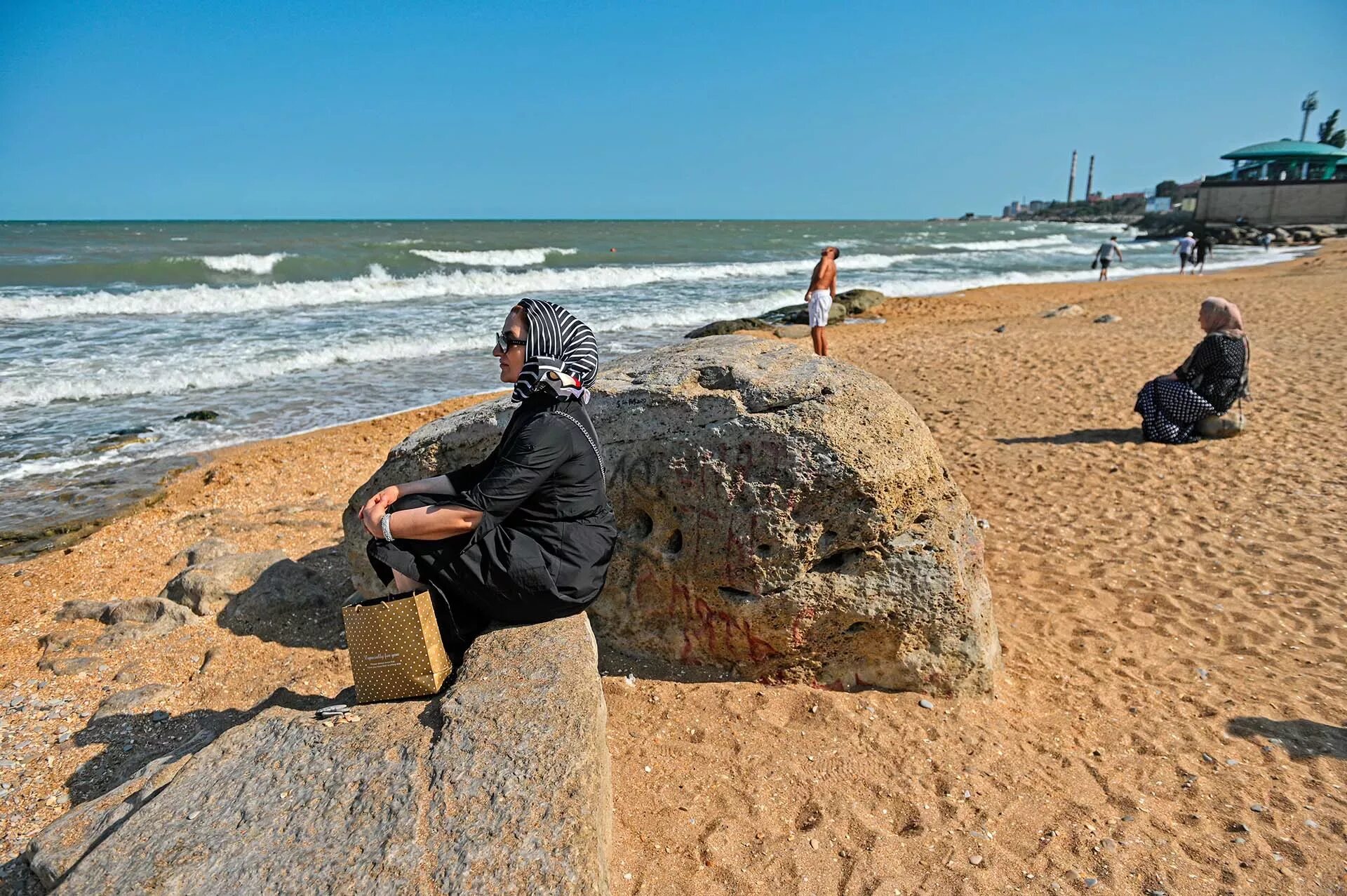 Махачкала отдых на море фото Новый морской пляж открыли в селе Крайновка в Дагестане Национальные проекты Рос