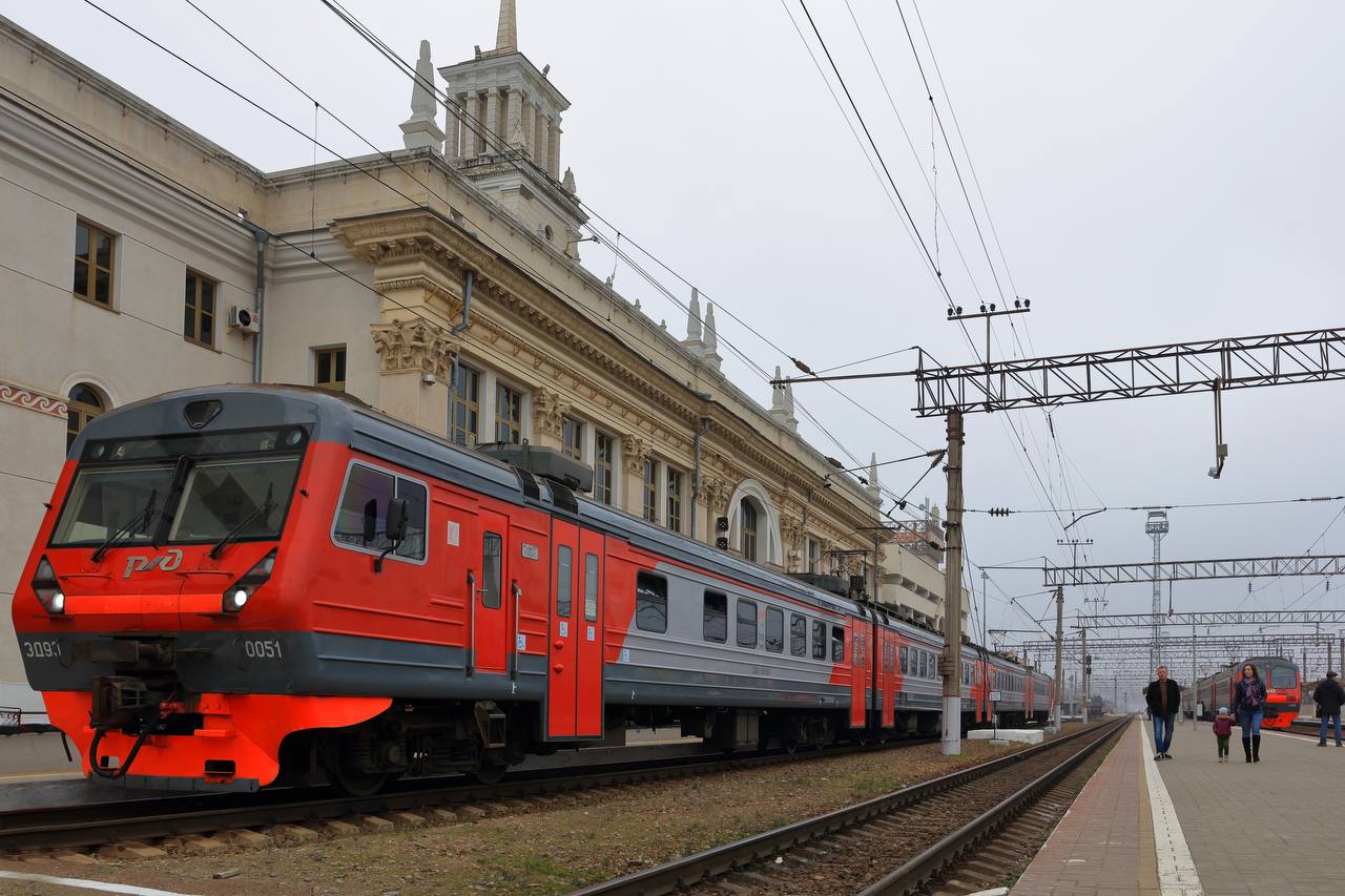 Махачкала поезд фото Пассажиропоток на пригородных поездах в Дагестане вырос на 11% - Dagpravda.ru