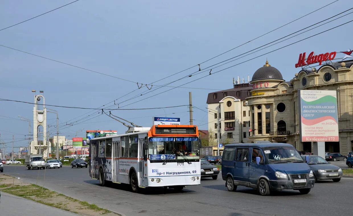 Махачкала троллейбусное кольцо фото Махачкала, ЗиУ-682Г-016.05 № 227 - Фото - Городской электротранспорт
