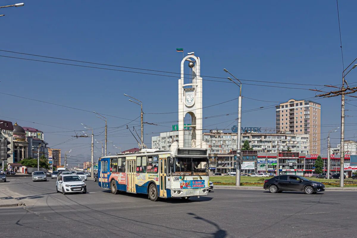 Махачкала троллейбусное кольцо фото Махачкала, ЗиУ-682Г-016.05 № 230 - Фото - Городской электротранспорт