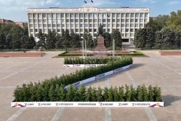 Махачкала в ноябре фото В Махачкале провели акцию поддержки российских войск - МК Дагестан