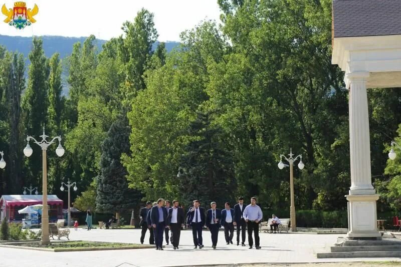 Махачкала в октябре фото В Махачкале начаты мероприятия по реконструкции парка 50-летия Октября - Новости