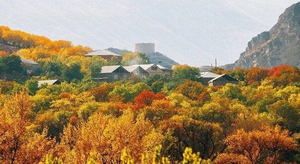 Махачкала в октябре фото Autumn colors of Dagestan. 2021 Россия 24 Новости VK