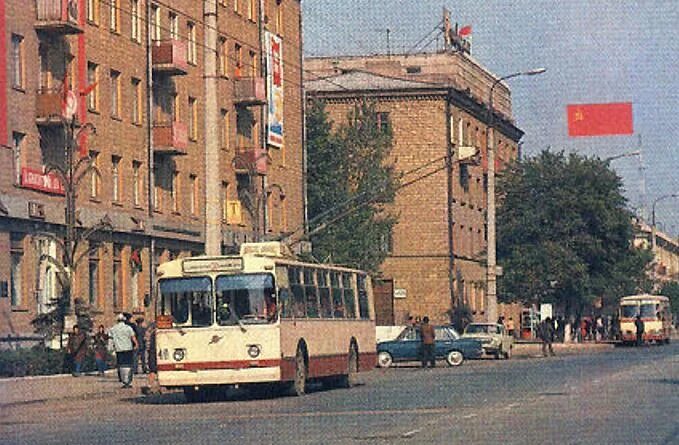 Махачкала в советское время фото Махачкала, ЗиУ-682В № 48; Махачкала - Старые фотографии - Фото - Городской элект