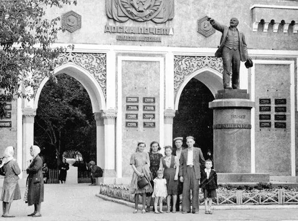 Махачкала в советское время фото Фотопрогулка по городам СССР - ЯПлакалъ