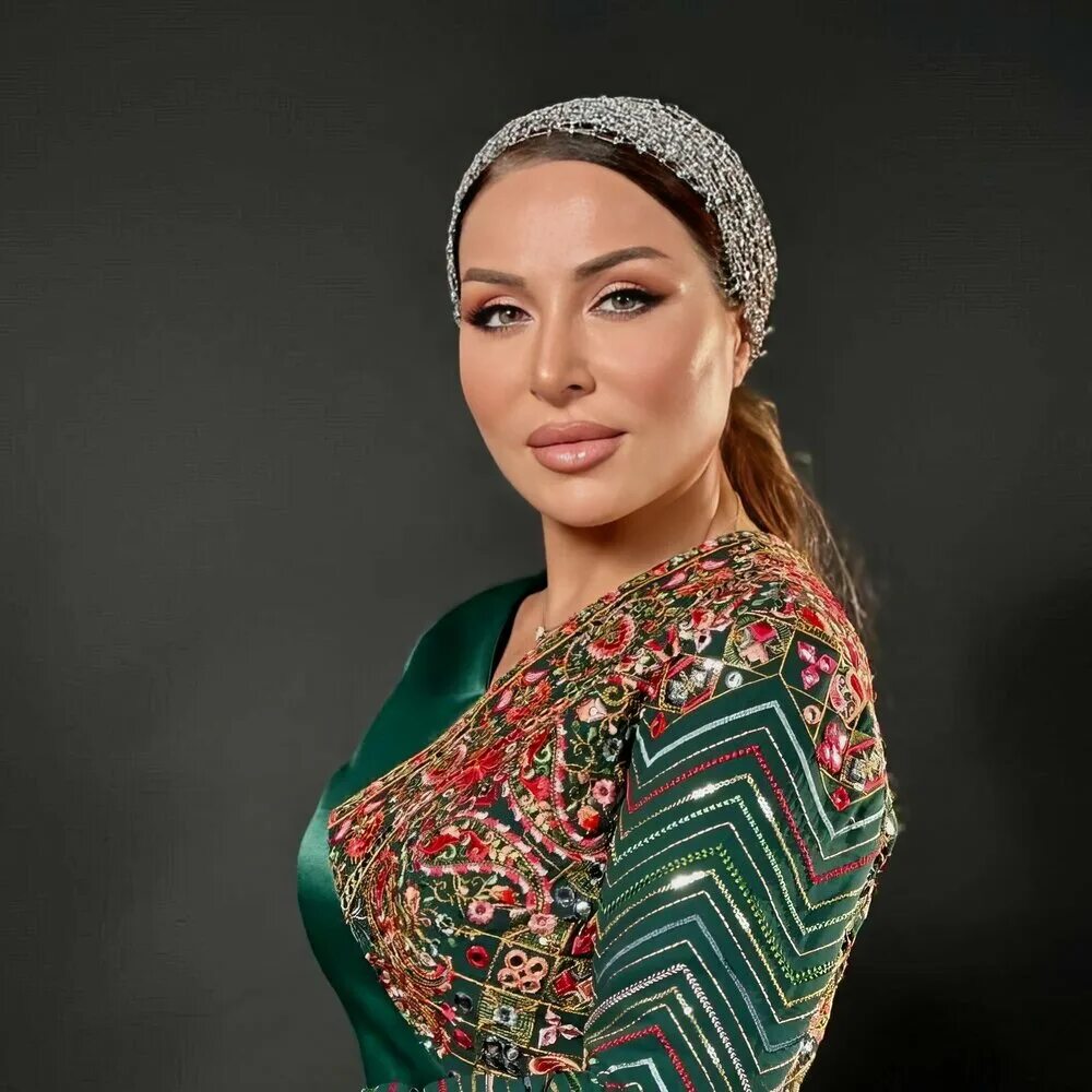 Махаева зайнаб фото до пластики Зайнаб Махаева альбом Шах сердца слушать онлайн бесплатно на Яндекс Музыке в хор