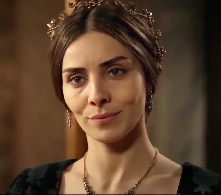 Махидевран в истории фото Pin by Vanessa on Mahidevran Sultan Sultan, Dkny, Game of thrones characters