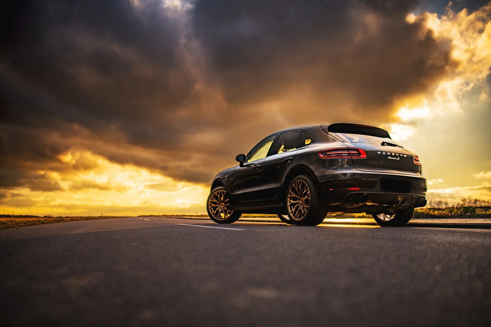 Макан фото на обои Porsche Macan - Wheels Gallery