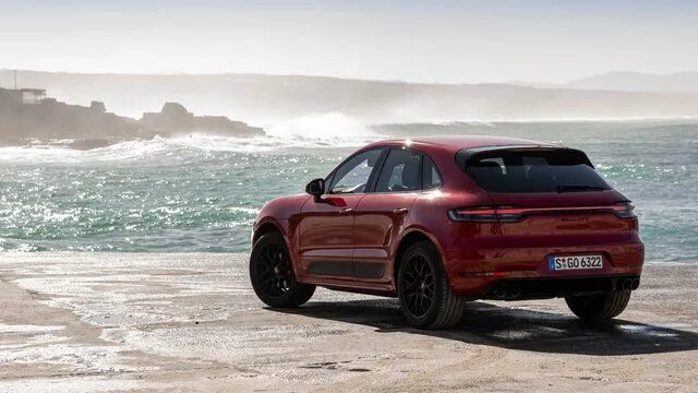 Макан фото у церкви Porsche Macan kommt auch wieder als GTS Porsche, Porsche macan, Motor tuning