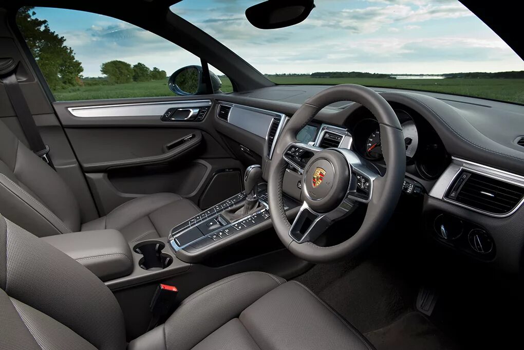 Макан салон фото 2014 Porsche Macan review