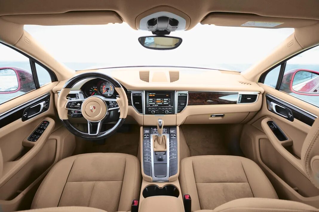 Макан салон фото Тест-драйв Porsche Macan S. Чистая кровь - АВТОСВІТ