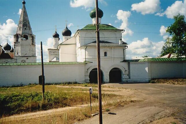 Макарьев монастырь фото Свято-Троицкий Макариево-Унженский мужской монастырь, монастырь, площадь Революц