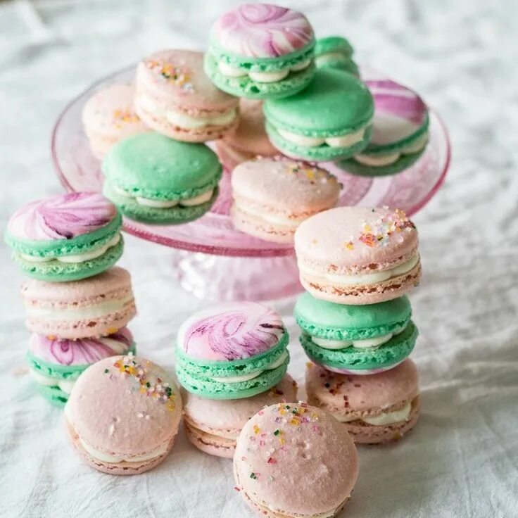 Макарон в домашних условиях рецепт с фото Laudree Macarons - Honey Blonde Macaron recipe, Macarons macaroons, Macarons