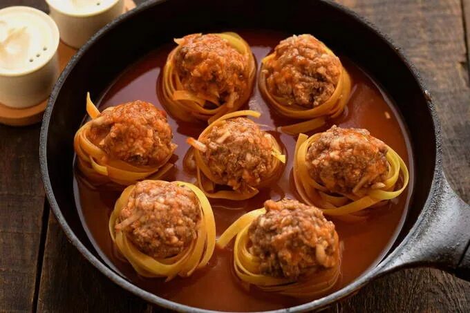 Макаронные гнезда с фаршем фото Гнезда из макарон с фаршем в духовке - 7 рецептов с пошаговыми фото