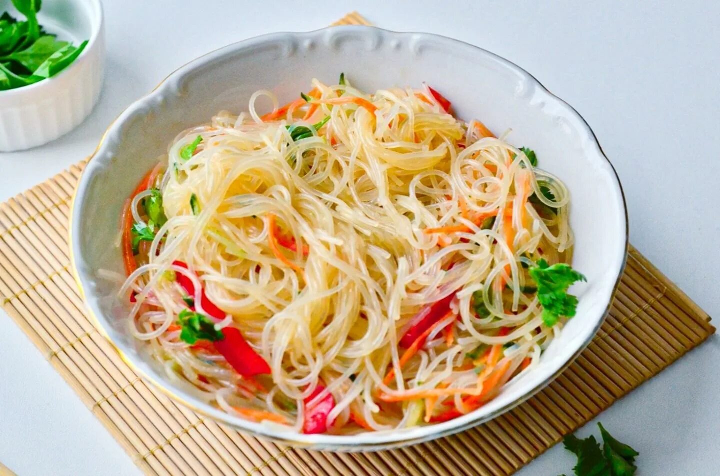 Макароны фунчоза рецепты приготовления с фото Салат Фунчоза с овощами по-корейски рецепт фото пошагово и видео - 1000.menu