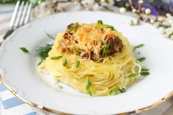 Макароны гнезда с фаршем фото Гнезда из макарон с фаршем в духовке: рецепт с фото пошагово, секреты приготовле