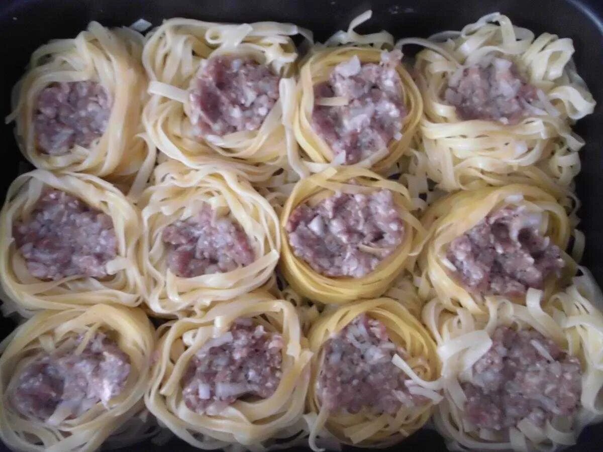 Макароны гнезда с фаршем фото Гнезда с фаршем в духовке сыром eCookie.ru