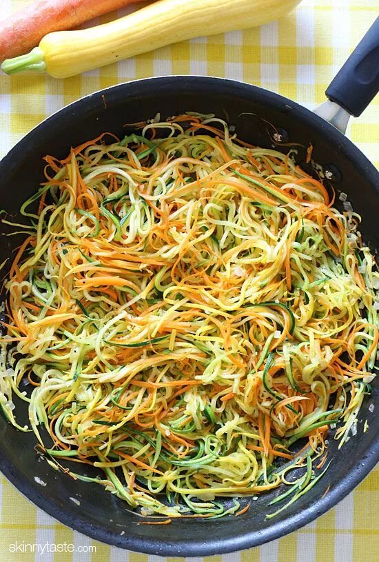 Макароны из кабачков рецепт с фото Sauteed Julienned Summer Vegetables Veggie dishes, Veggie recipes, Spiralizer re