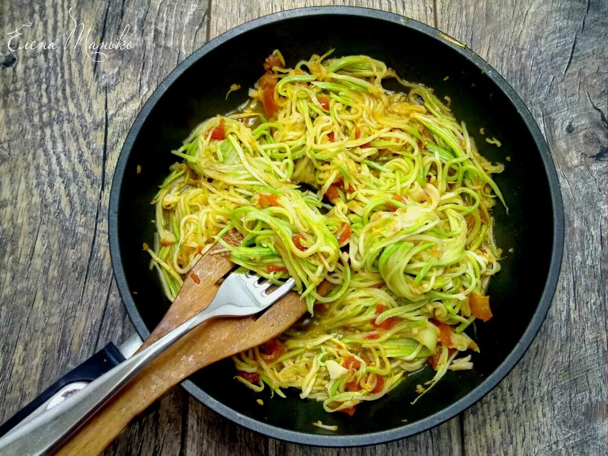 Макароны из кабачков рецепт с фото Кабачковые спагетти: так просто и так вкусно Кухня без границ Дзен