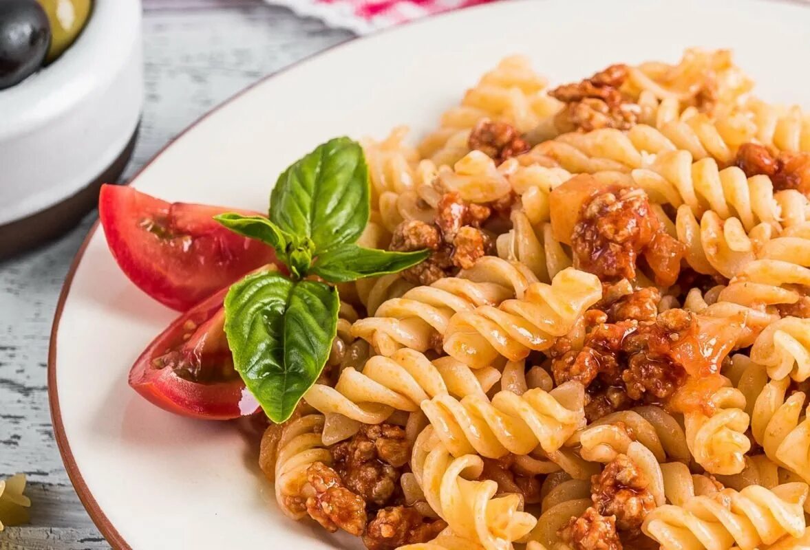 Макароны по флотски с фаршем фото Домашние макароны "по-флотски" с тушенкой