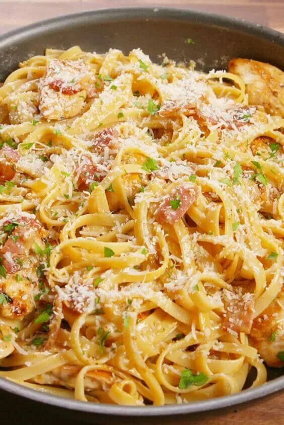 Макароны рецепт приготовления с фото 37 Suggestions for a Simple Dinner Recipe Chicken carbonara recipe, Chicken carb