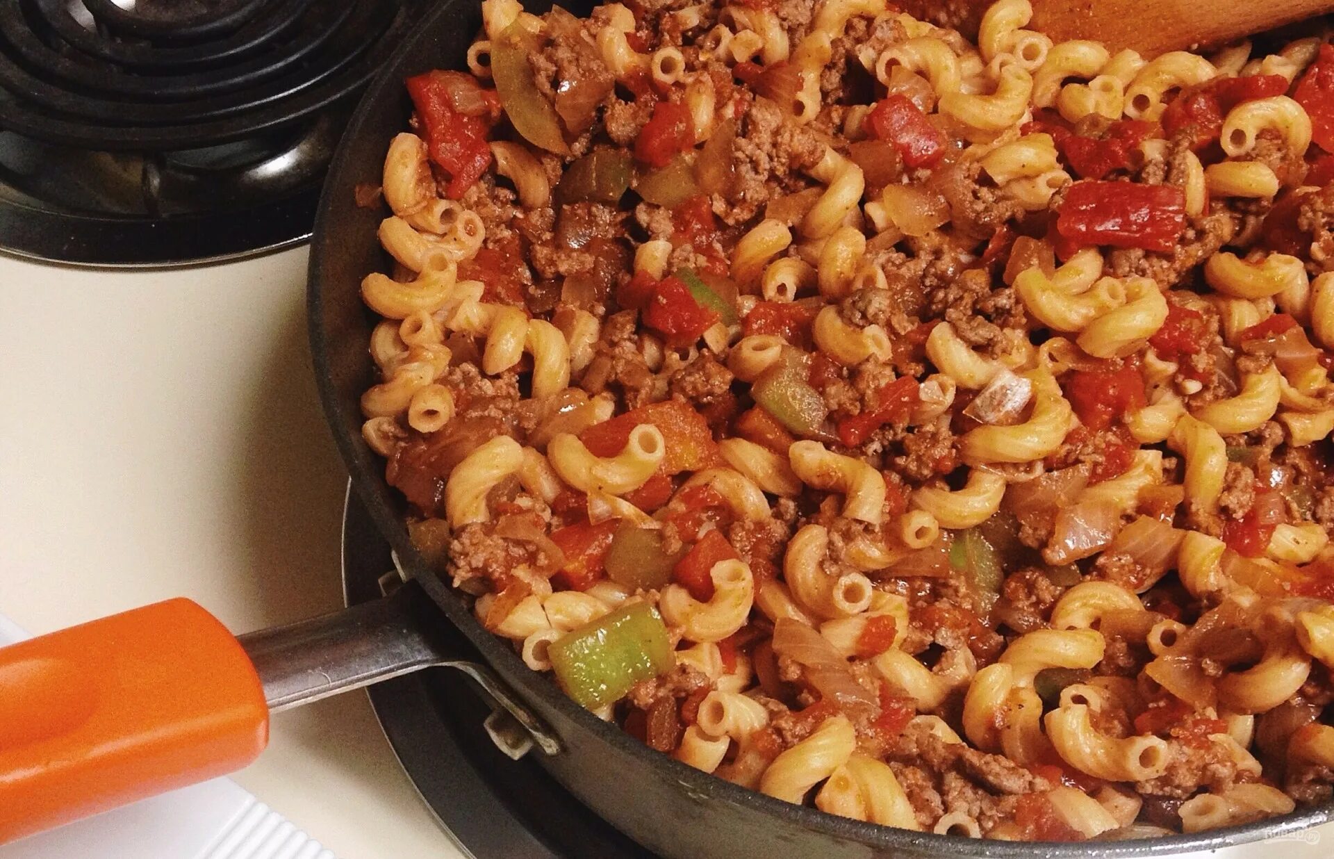 Макароны с фаршем на сковороде фото Макароны с фаршем и овощами - пошаговый рецепт с фото на Повар.ру