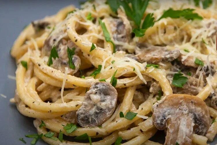 Макароны с грибами фото Спагетти с грибами