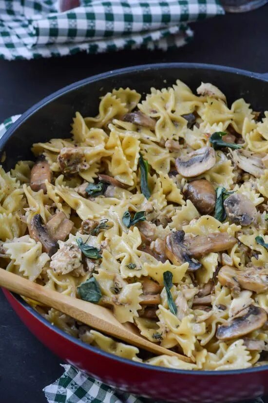 Макароны с грибами рецепты с фото Chicken & Mushroom Pasta with Brown Butter Sage Sauce Блюда из пасты, Рецепты пр