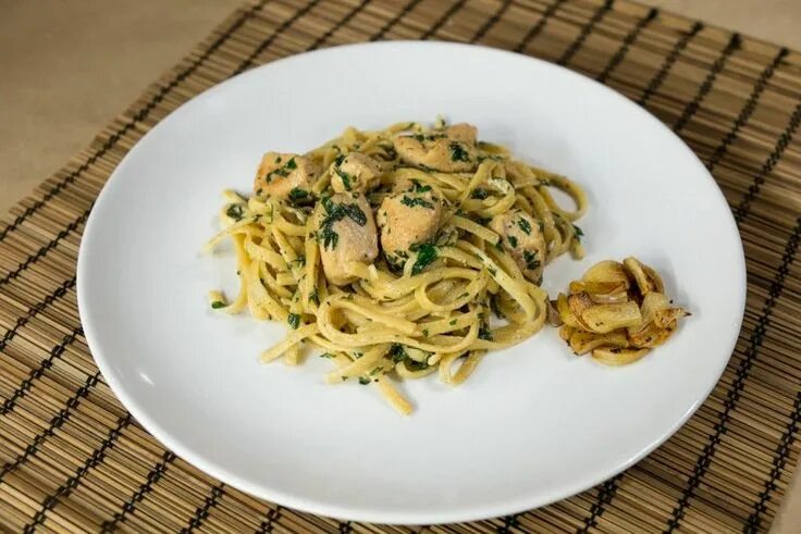 Макароны с курицей фото Макароны с курицей - 10 вкусных рецептов приготовления Национальная еда, Макарон
