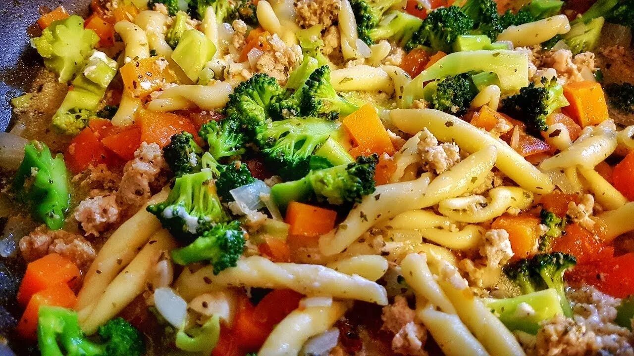 Макароны с овощами фото Паста на Сковороде с Овощами и Фаршем. Как просто и вкусно приготовить Макароны 
