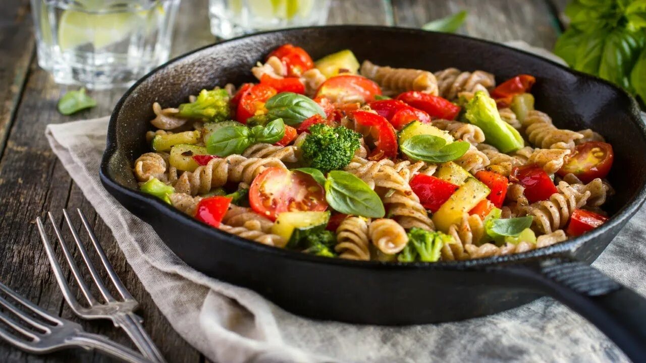 Макароны с овощами фото Best and Worst Foods for Your Colon - YouTube