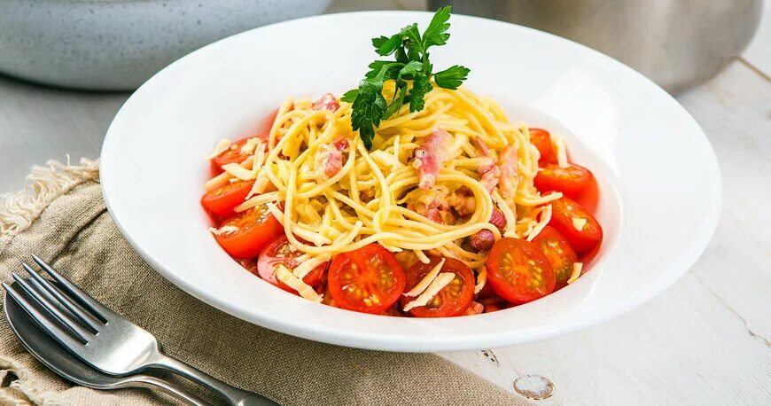 Макароны с помидорами с фото Топ 10 рецептов итальянской кухни, которые стоит попробовать Десять Вкусов Дзен