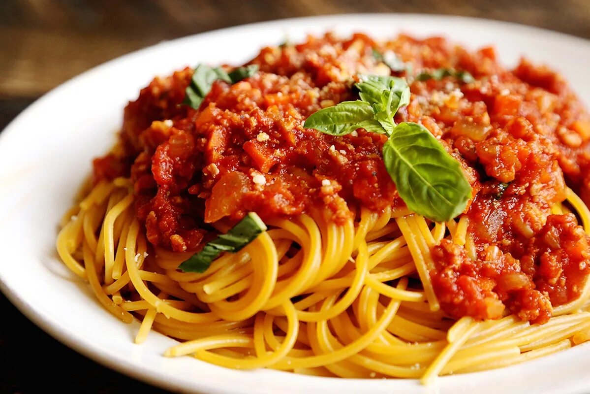Макароны с соусом с фото Спагетти с мясом рецепты приготовления с фото. Спагетти с мясом в томатном соусе