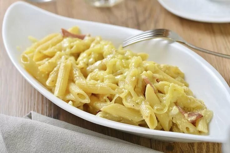 Макароны с сыром фото Maccheroni con formaggio fuso, patate e pancetta: troppo buoni! Creamy pasta, Pa