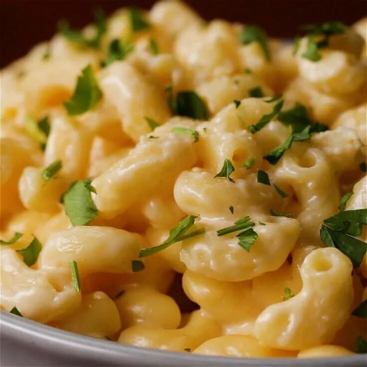 Макароны с сыром фото Easy One-pot Mac 'n' Cheese Pasta dishes, Easy cheese recipes, Easy mac and chee