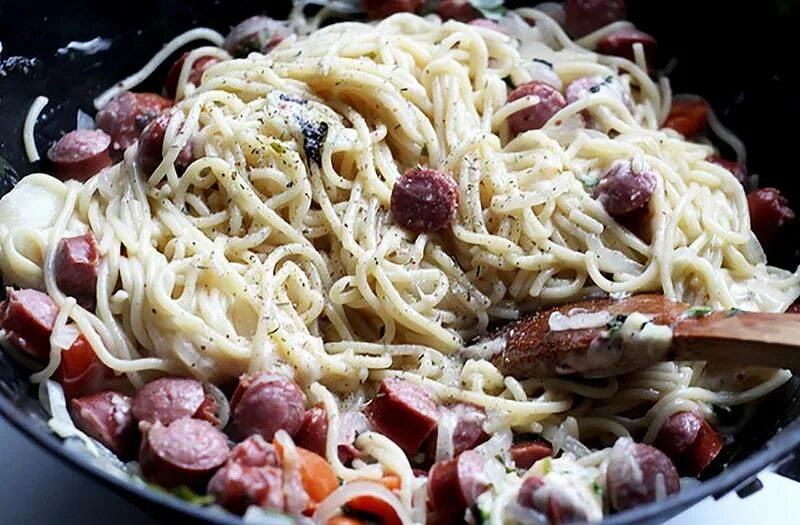 Макароны с сыром и колбасой фото Макароны с охотничьими колбасками - пошаговый рецепт с фото