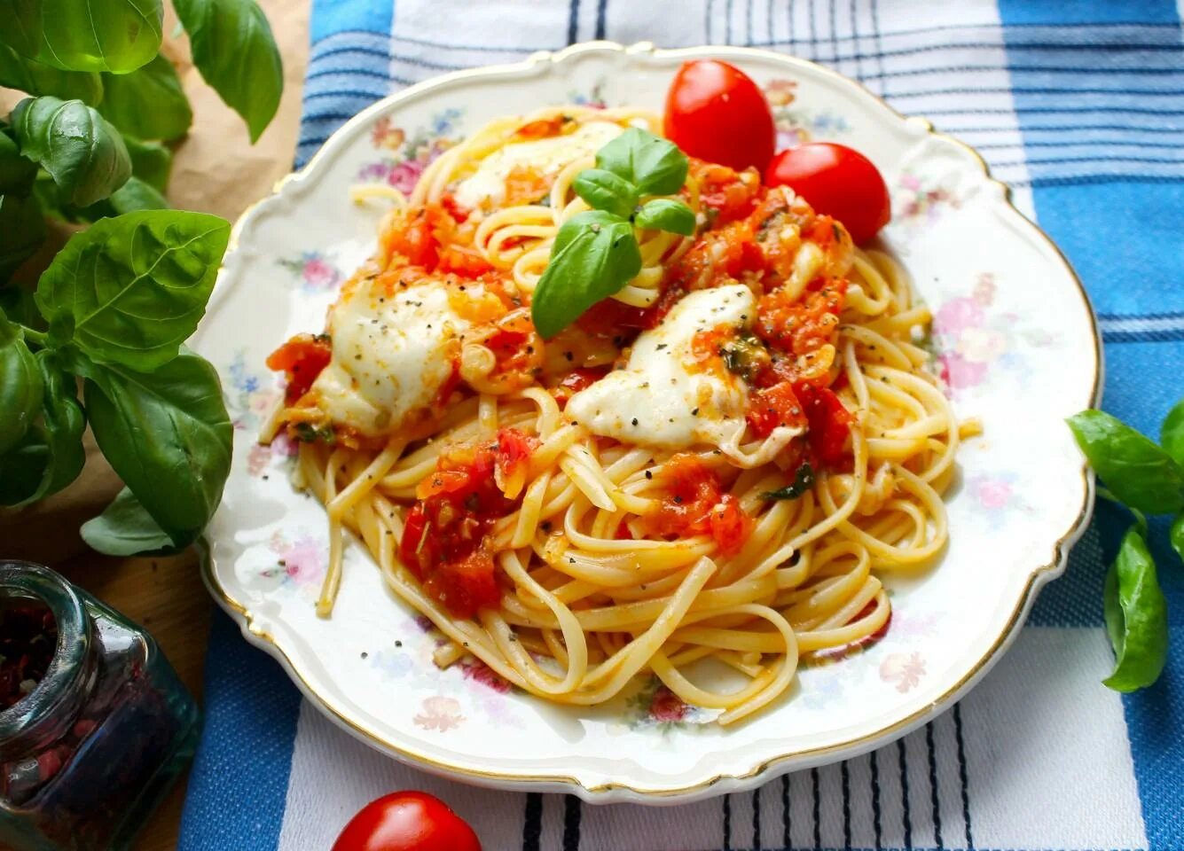 Макароны с сыром и помидорами фото Спагетти с творожным сыром фото - Тоши Суши