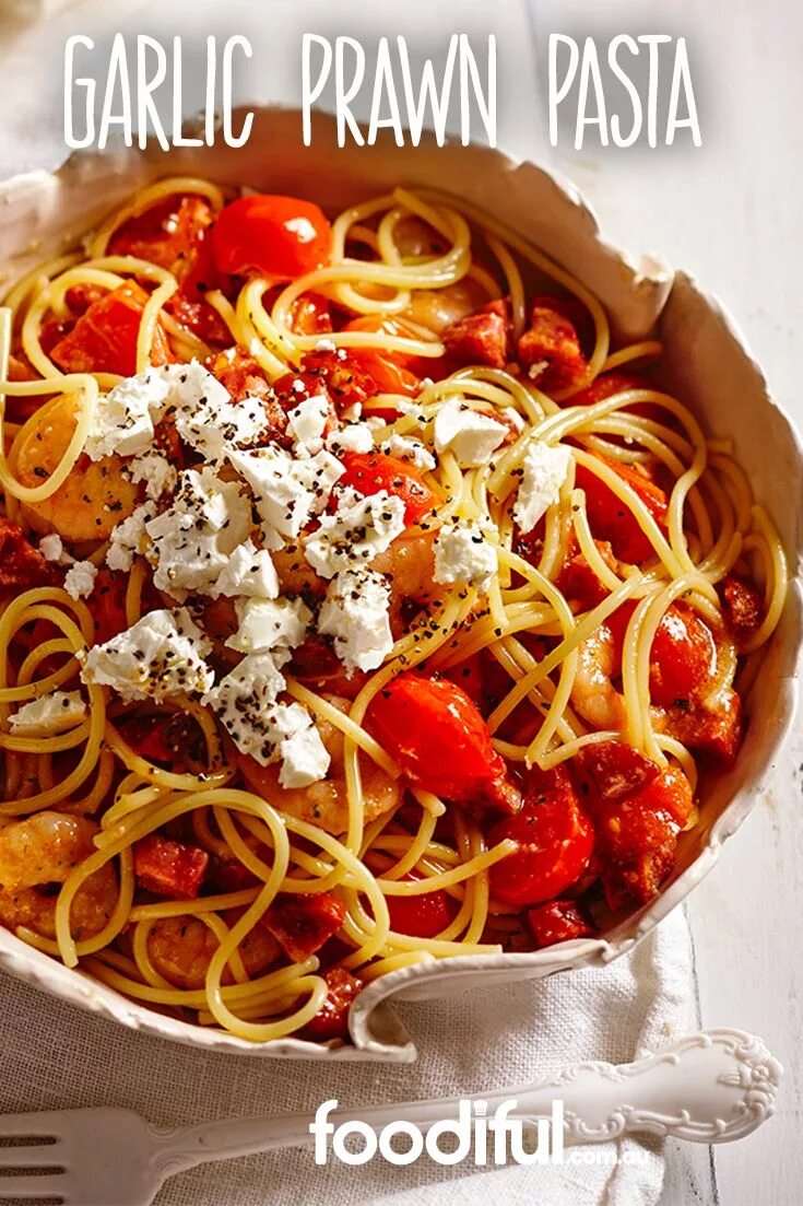 Макароны с сыром и помидорами фото Garlic prawn, chorizo & feta pasta Recipe Snack Recipes Garlic prawns, Chorizo, 