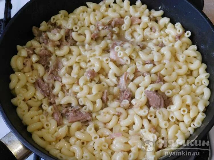 Макароны с тушенкой на сковороде фото Макароны с тушенкой на сковороде рецепт пошаговый с фото - Nyamkin.RU