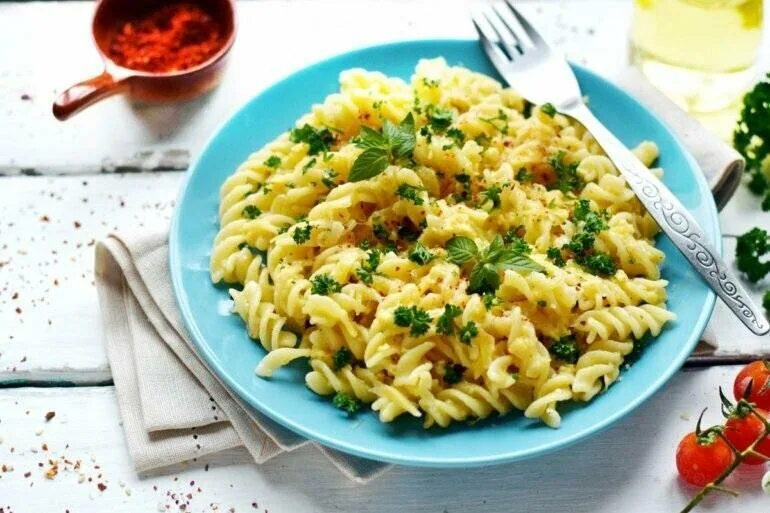 Макароны с яйцом на сковороде фото Макароны с сыром - 10-шаговый рецепт с фото