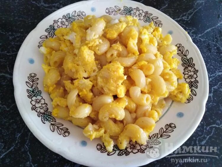 Макароны с яйцом на сковороде фото Макароны с яйцом на сковороде рецепт пошаговый с фото - Nyamkin.RU