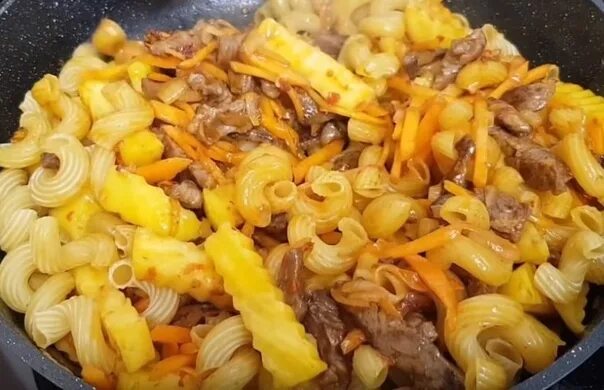 Макароны с жареной капустой рецепт с фото Pasta with meat and vegetables. Ingredients: Beef 300g. Onions 1st. Carrot.. 202