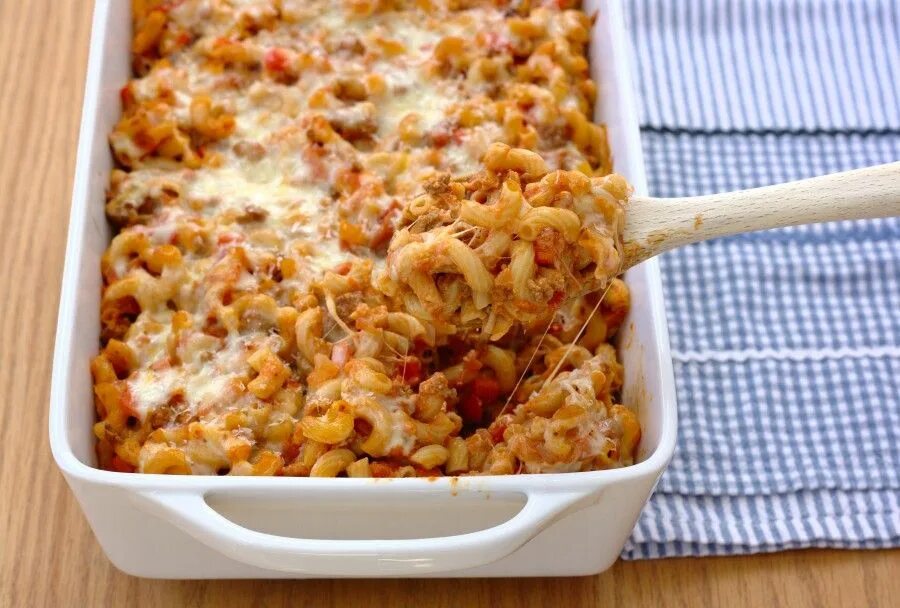 Макароны в духовке рецепт с фото Cheesy Mac Bolognese Pasta bake easy, Easy pasta recipes, Recipes